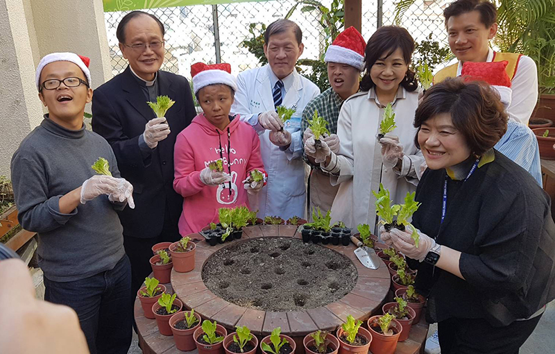 中部「愛互聯 」聖誕關懷 | 低碳綠活 惜物傳情