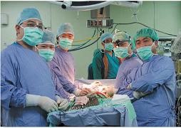 中部地區首例活體肝臟移植手術