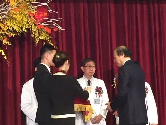Doctor Chang Dong Di was awarded the 2016 Chinese Medical University Hosptal Outstanding Attending Physician