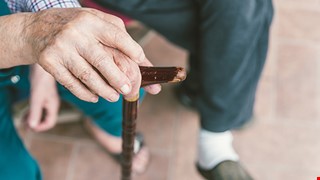 腋下拐行走及上下樓梯 