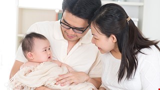 Social Emotional Development in Children and Parenting Style (2~16 Months Old) 孩子社會情緒發展與教養方法（2-16個月大）
