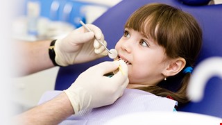 First Dental Visit for the Child 孩子第一次看牙的注意事項
