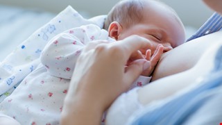 Benefits of Breastfeeding 哺餵母乳的好處