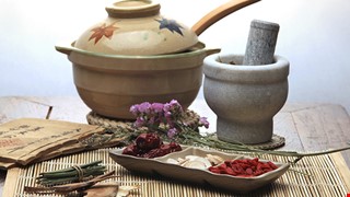 Instruction for Postnatal Chinese Medicine Prescription Decoction and Application 坐月子中醫處方煮服法指導