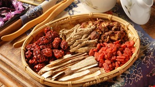 Những điều cần chú ý khi sắc thuốc Đông ty chữa bệnh ngoài da_皮膚病中藥煎煮法注意事項(越南文)