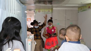 營造兒童友善醫療環境～ 『紅鼻子醫生』在中國醫藥大學兒童醫院替病童帶來歡笑