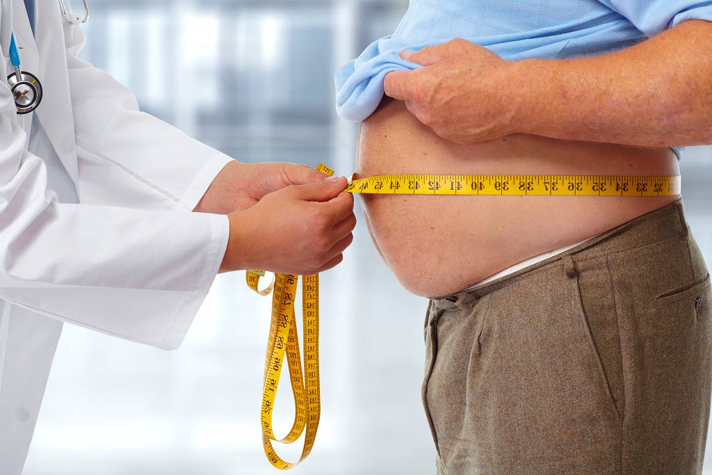 男性腰圍≧90公分，女性腰圍≧80公分，被定義為腹部肥胖（或稱中央性肥胖）。