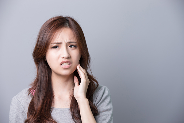 嘴破、嘴巴疼痛、口腔潰瘍等不舒服的經驗，該如何預防或用藥治療?