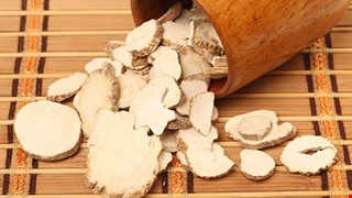 健保醫療資訊雲端系統為您把關◆中國附醫建立中西藥比對系統 降低藥物交互作用風險