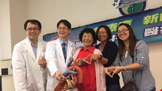 小鹿亂撞  婦人這樣撐到換心