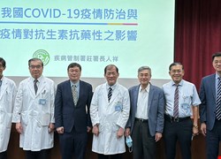 莊人祥署長蒞臨中醫大附醫 讚賞智抗菌平台解決細菌高抗藥性的貢獻